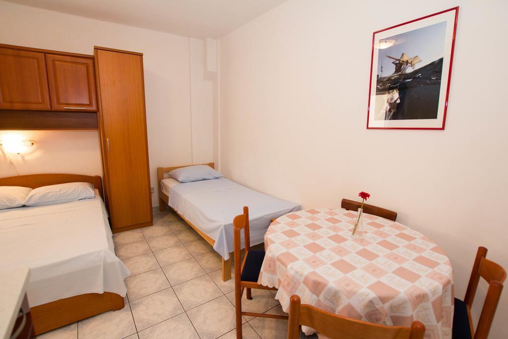 Apartments Bartul Sućuraj 외부 사진