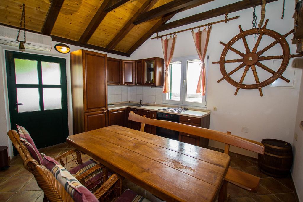 Apartments Bartul Sućuraj 외부 사진